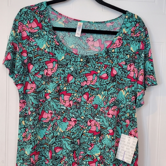 Lularoe shirts - Picture 13 of 16